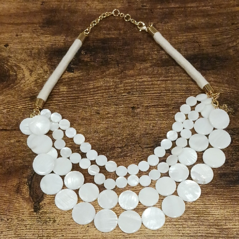 Talbots Elegant White Statement Necklace Bib Necklace White With Gold Tone Chain